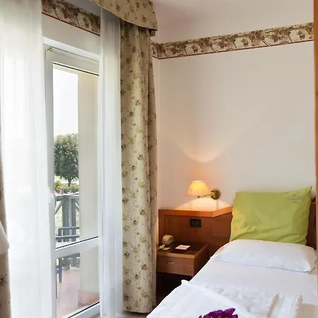 Campagnola فندق