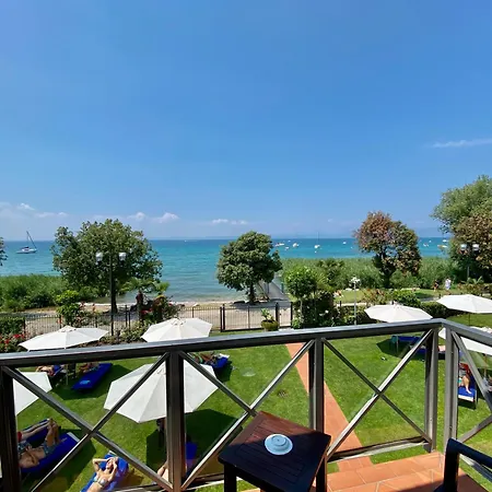 فندق Campagnola باردولينو
